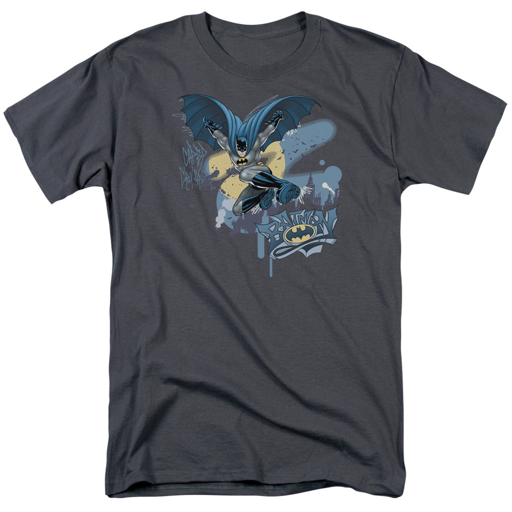 BATMAN : INTO THE NIGHT S\S ADULT 18\1 CHARCOAL SM