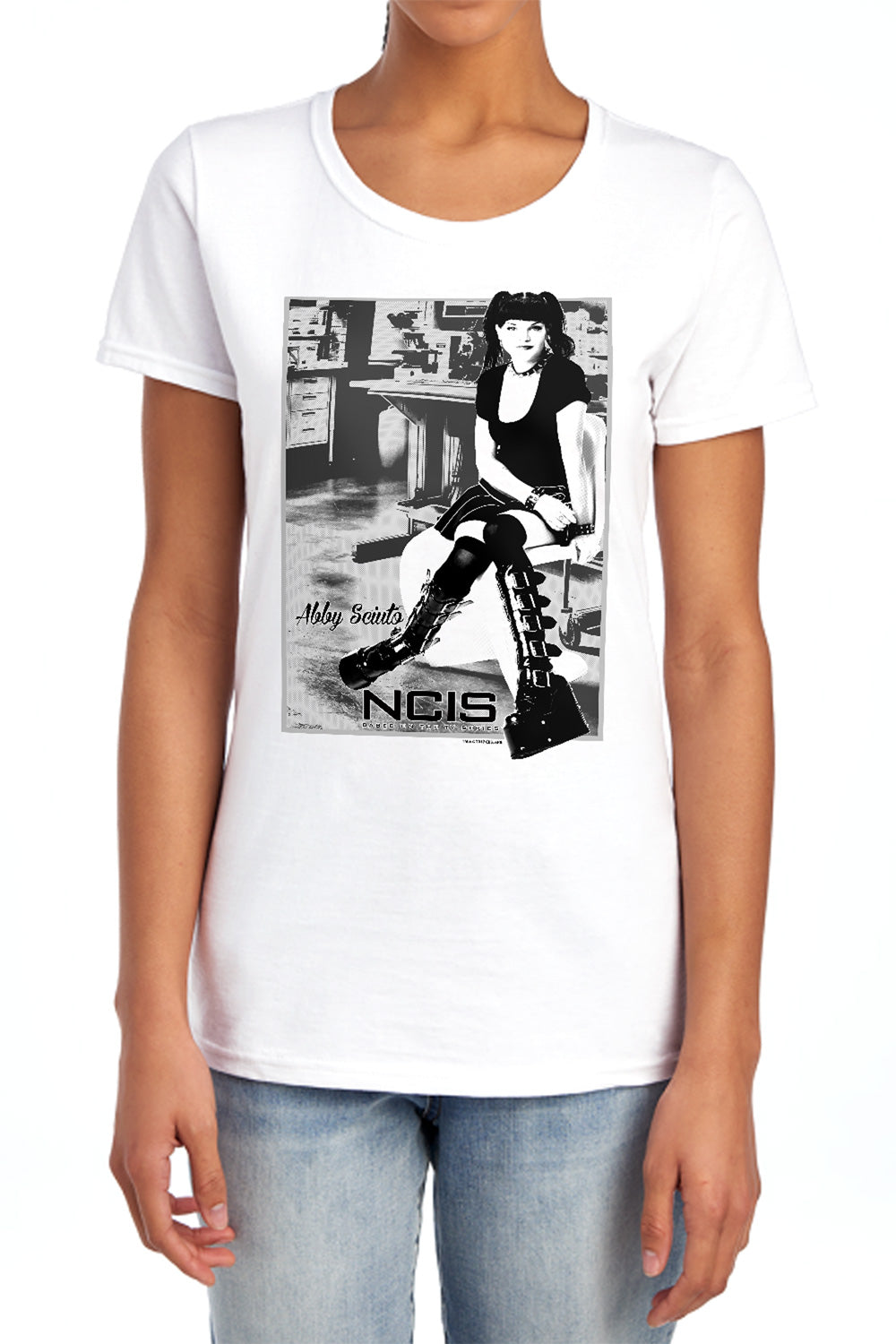 NCIS : RELAX S\S WOMENS TEE WHITE 2X